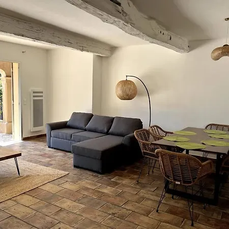 Вілла Lou Pantai With New Swimming Pool