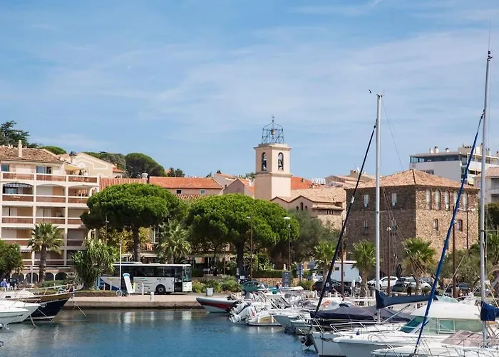 Lou Pantai With New Swimming Pool Вілла *