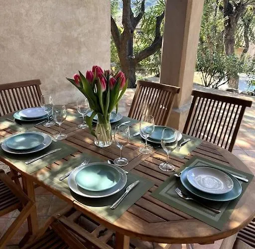 Lou Pantai With New Swimming Pool Сент-Максім