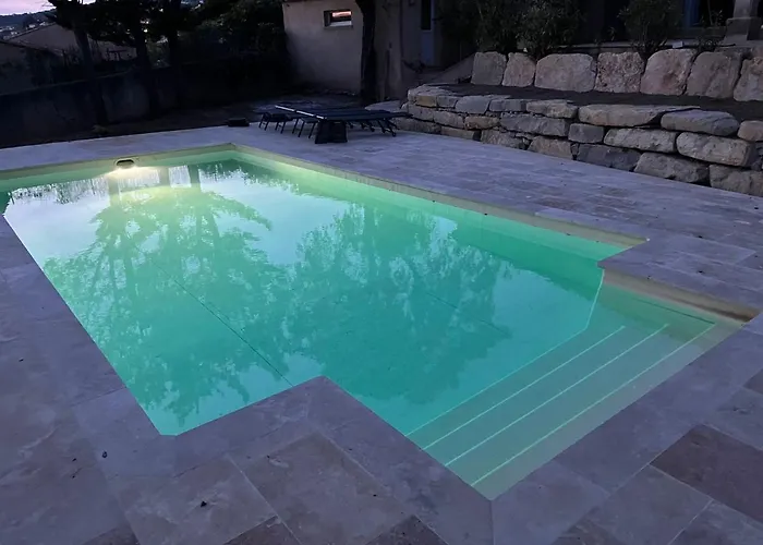 Lou Pantai With New Swimming Pool Вілла