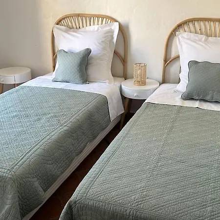 Lou Pantai With New Swimming Pool *