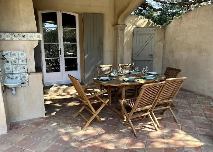 Lou Pantai With New Swimming Pool *