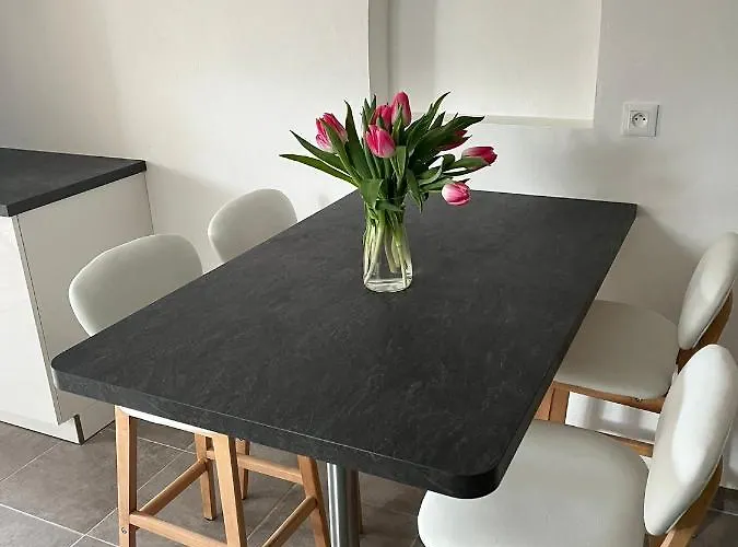 Villa Lou Pantai With New Swimming Pool